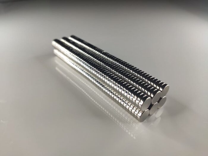 Neodym-Magnete Ø 8×2 mm N35-Güte Scheibenform, nickelbeschichtet