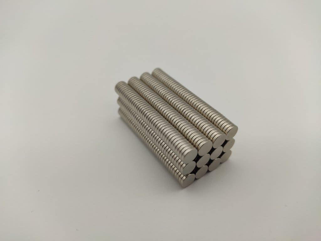 200x Neodym Magnet Zylinder D1,5x2,15 N35EH  magnetisch Modellbau Pinnwandmagnet 