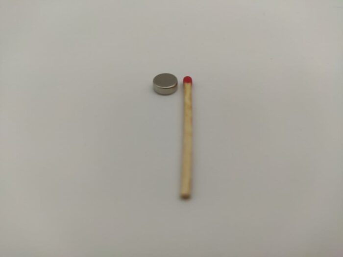Neodym-Magnet Ø 8×3 mm N52 / Mini-Starkmagnete in Scheibenform