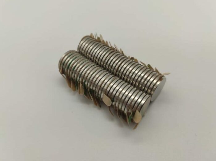 Neodym Magnet 10x1mm selbstklebend - N52 starke Klebemagnete Rund Flach