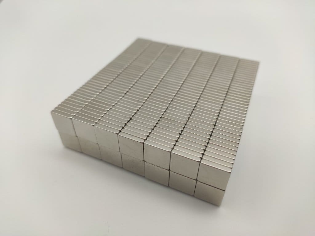 Neodym Quader Magnete 10x10x2 mm N35 Stark Eckig Blockmagnet